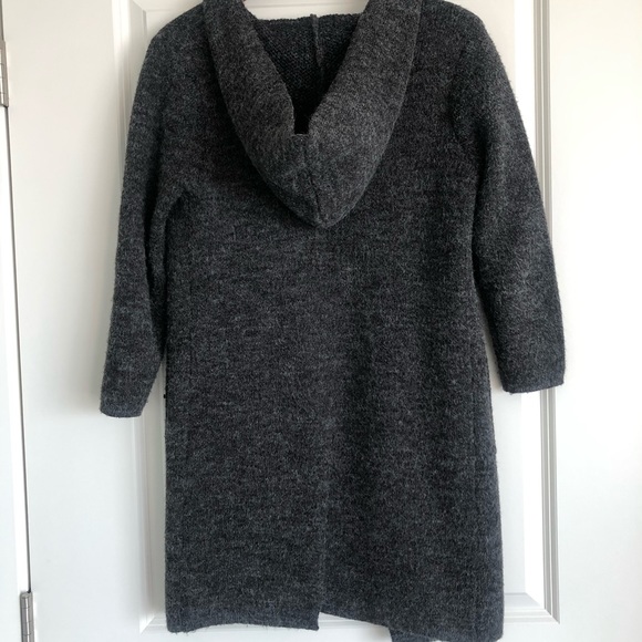 Monteau Cardigan with hood - Picture 3 of 5